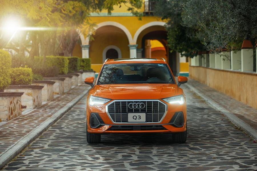  Audi Q3 35 TFSI S-Line 2020 года  (MX) (фото 12 из 40)